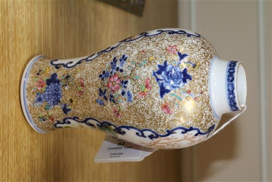 A Chinese vase height 17.5cm